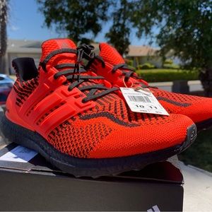 SOLD ultraBOOST 5.0 DNA ‘Solar Red’ G54961 Size 10